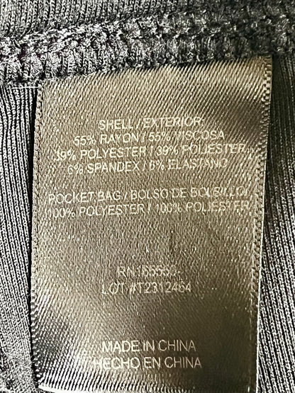 MKNW Alphabet Capris